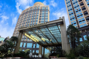 河源客天下国际大酒店 直通车3天(住2晚酒店客房,含2早餐1简午餐+无限次公共温泉)k