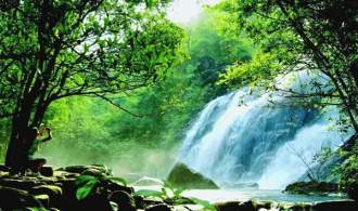 <自營(yíng) 廣東戶籍補(bǔ)貼免票>廣西賀州紫云仙境溶洞 十八水瀑布避暑節(jié) 暢游山泉泳池 清遠(yuǎn)連州水晶梨豐收節(jié) 魚鱗親水壩 汽車3天（升級(jí)1晚賀州正菱大酒店）